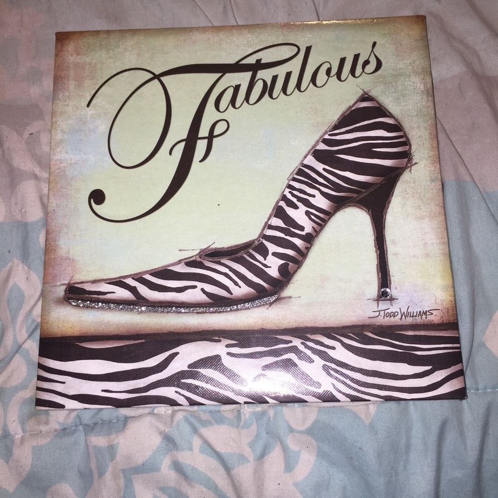 Fashion Savy Wall Decor