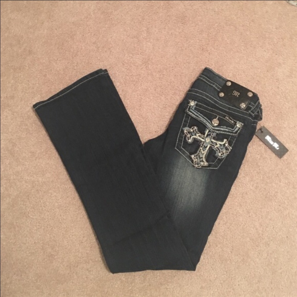 Brand new Miss Me Jeans. Size 27.