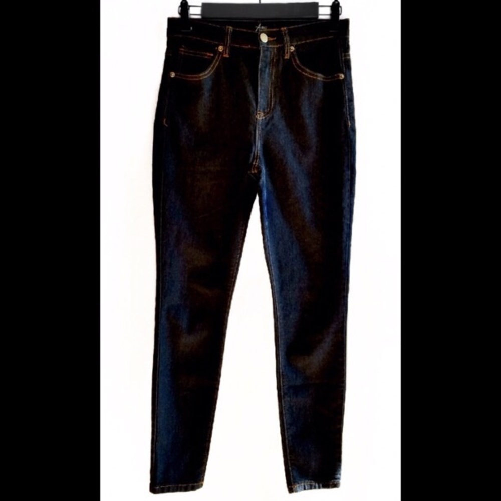 ❗️️SALE❗️NWOT Forever 21 High-Rise Skinny Jeans