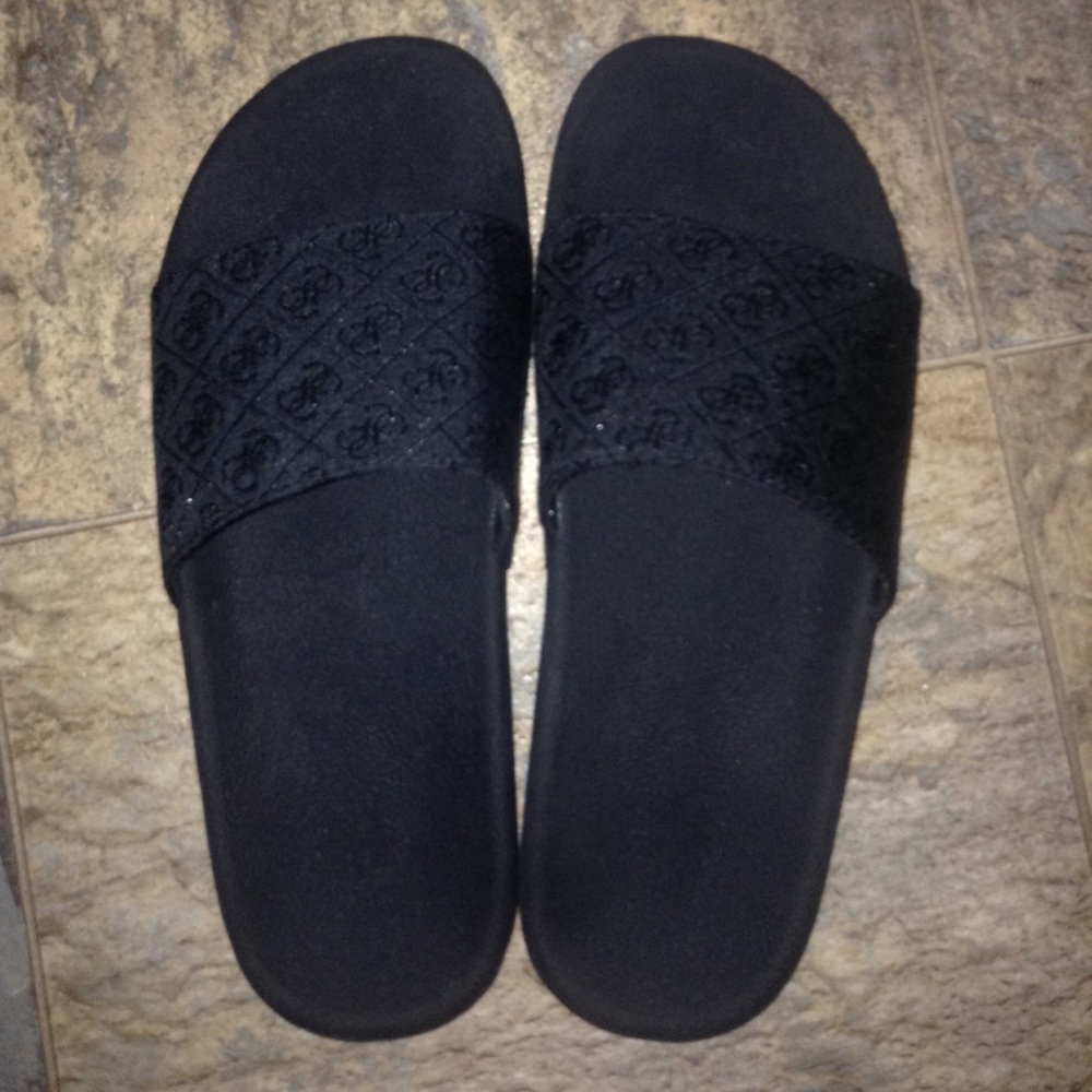 Guess slippers