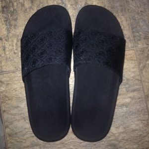 Guess slippers