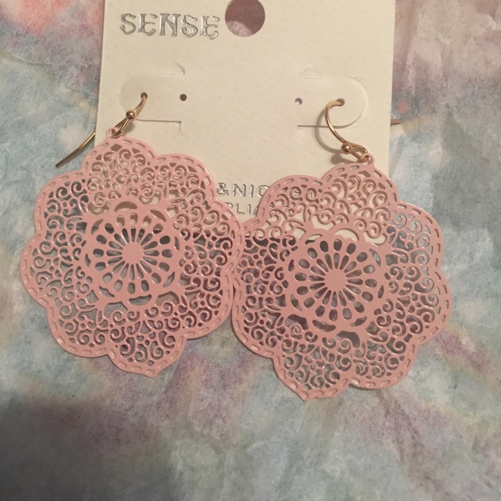 Light pink earrings