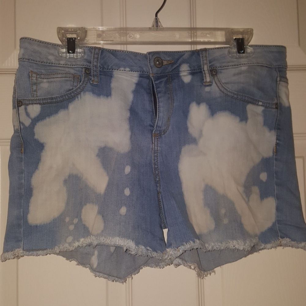 Arizona Cutoff Shorts