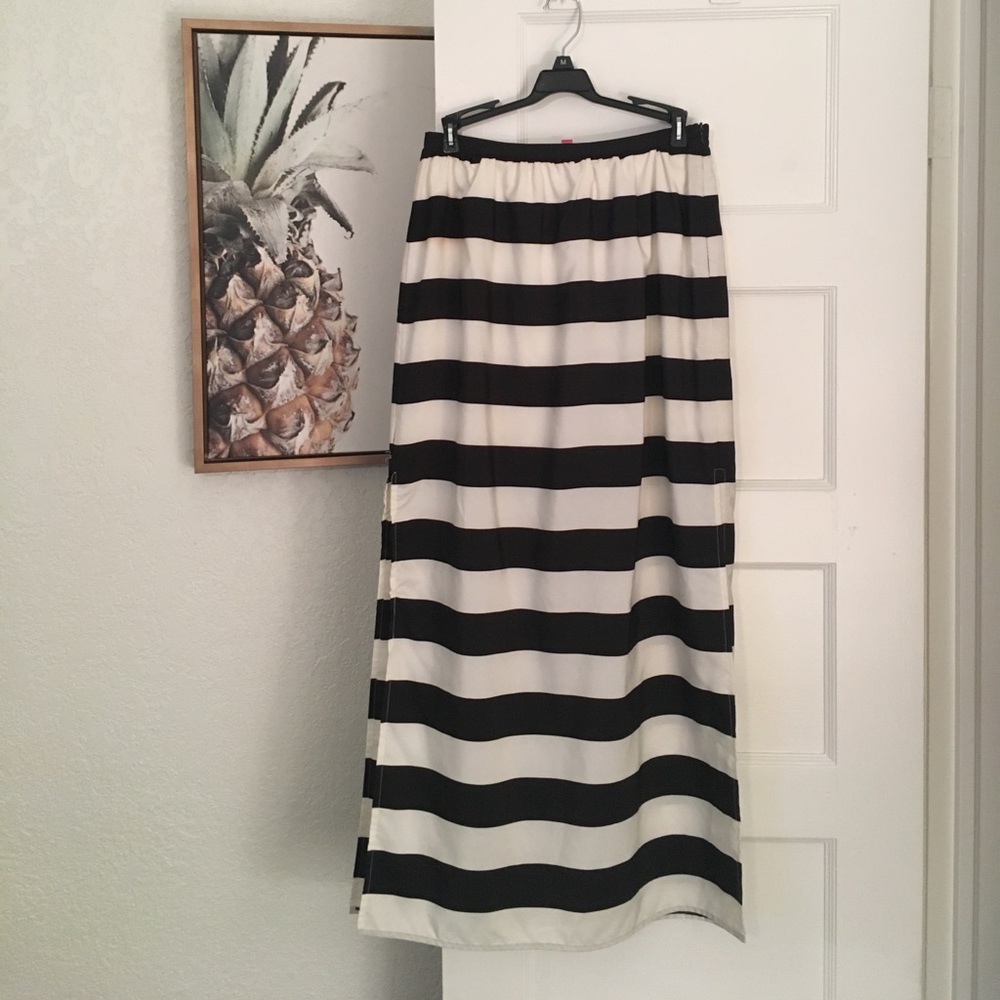 Vince Camuto Maxi Skirt