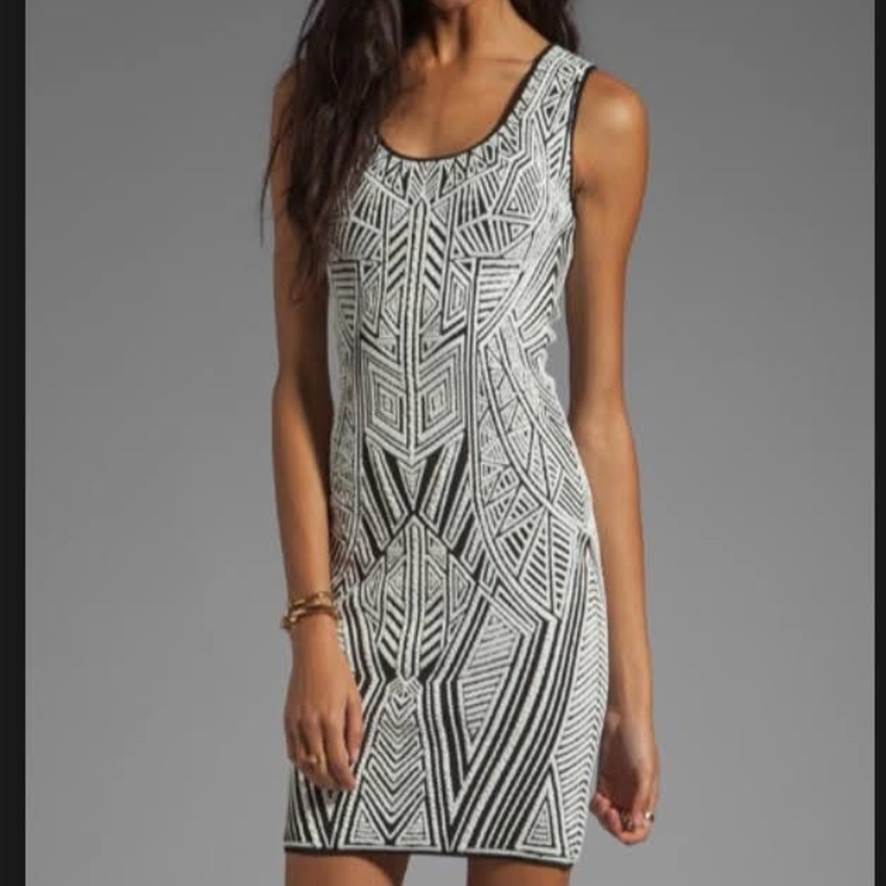 RVN beautiful dress!