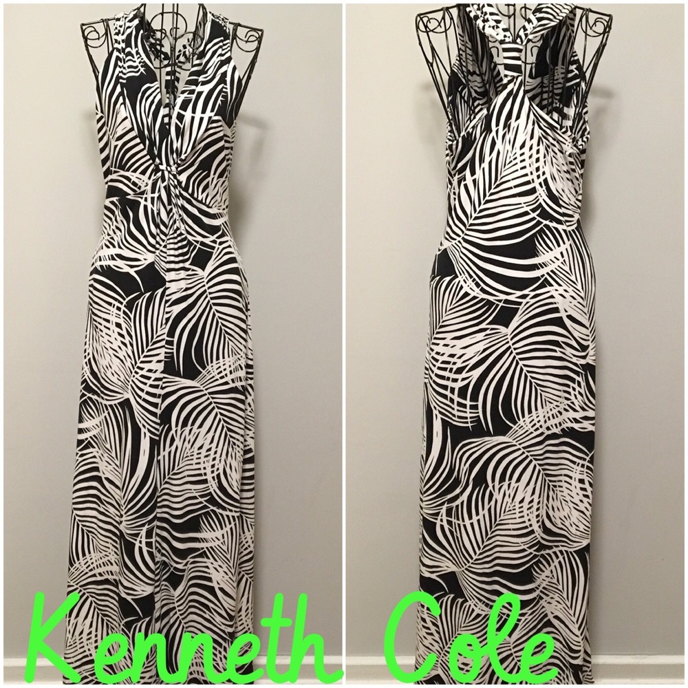 🎉HOST PICK🎉🌴Kenneth Cole Halter Maxi dress🌴