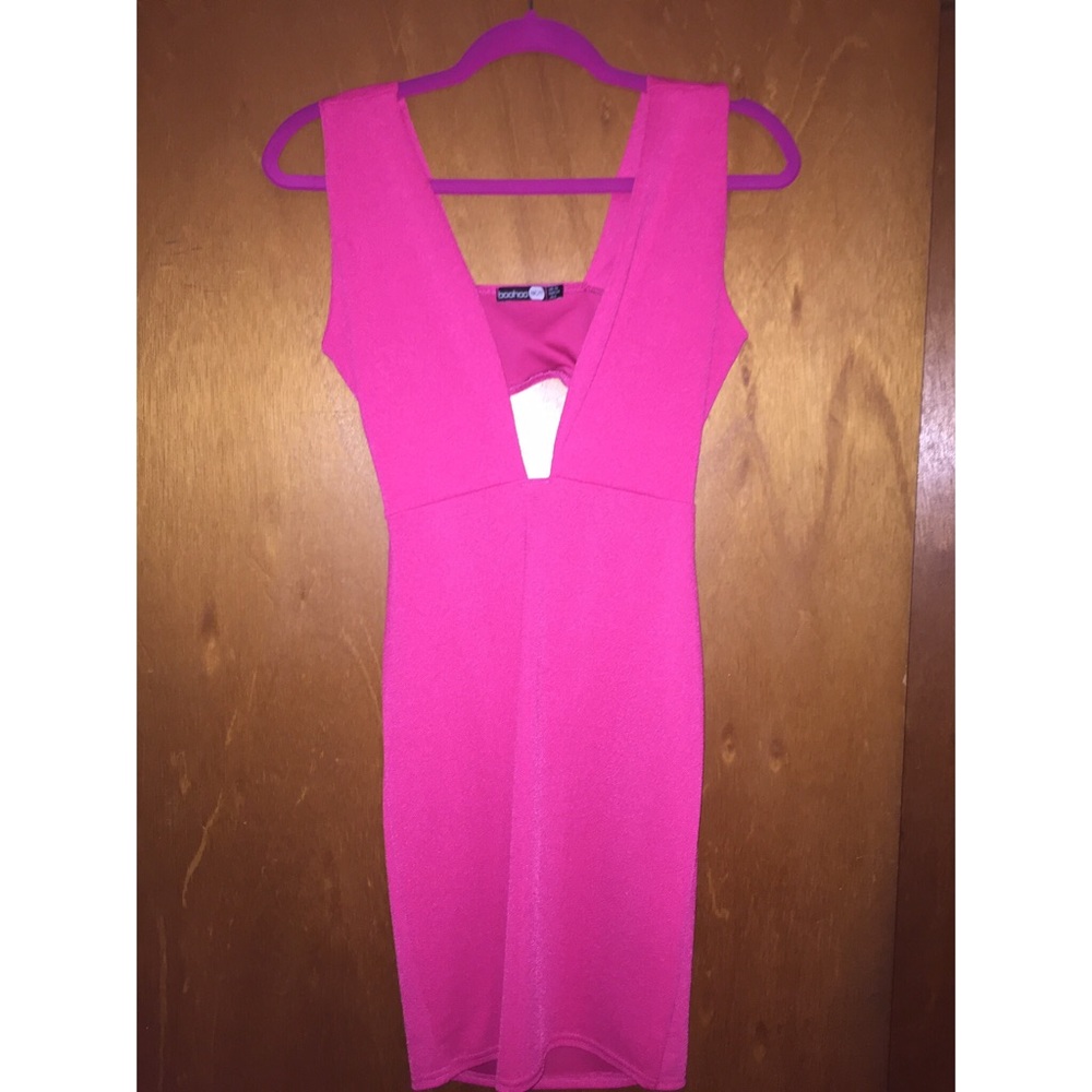 BOOHOO brand tight low cut dress size 4