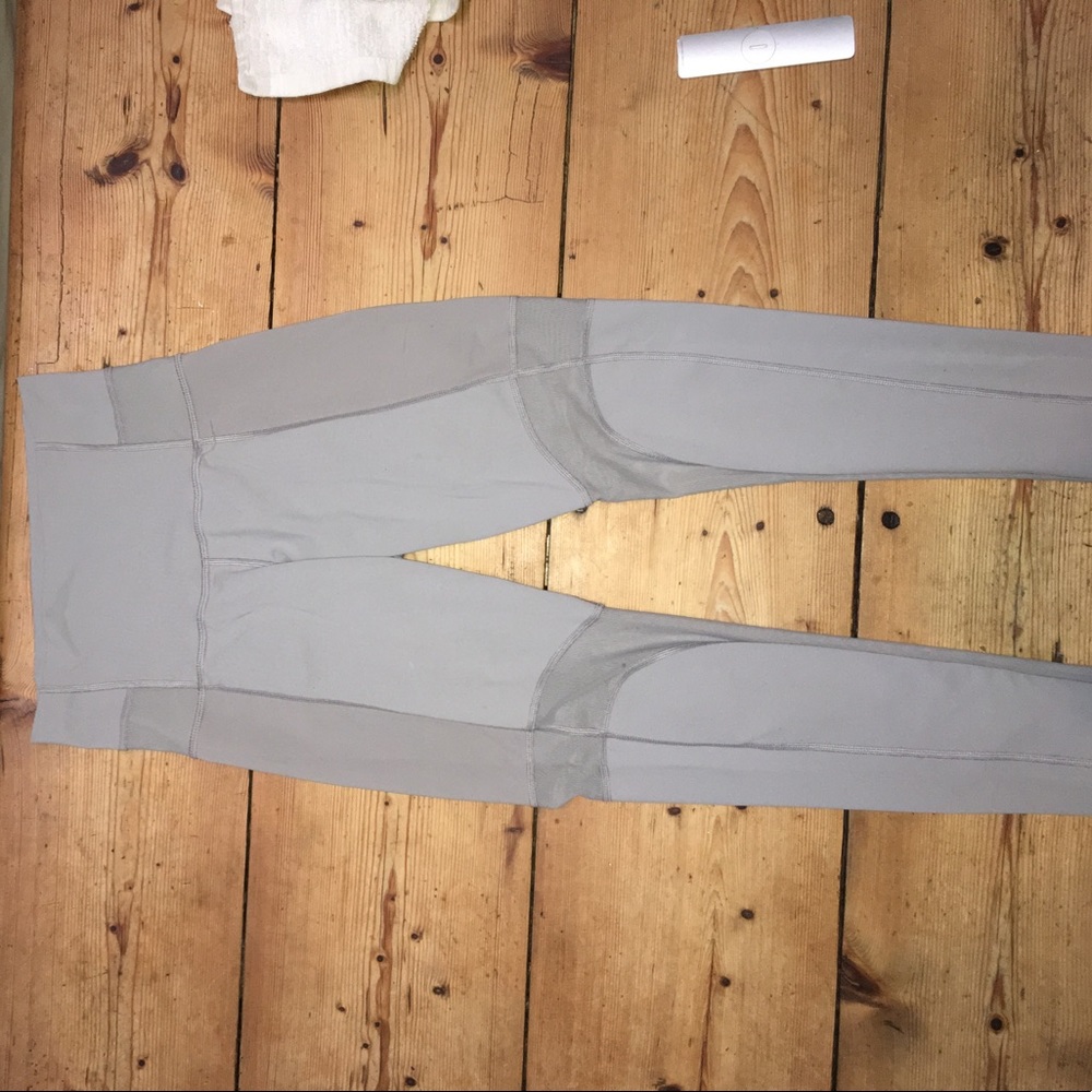 Lulu lemon grey mesh workout leggings