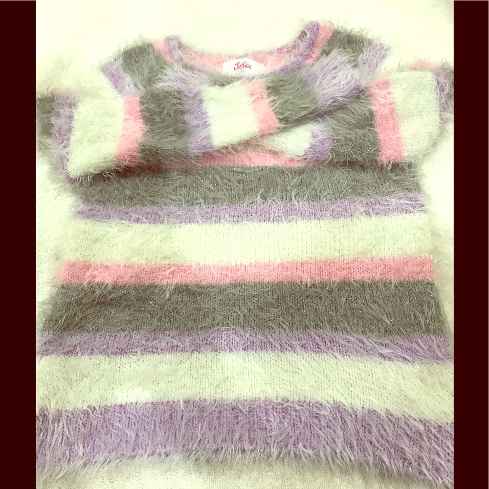 Gorgeous Justice soft sweater!