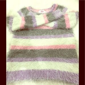 Gorgeous Justice soft sweater!