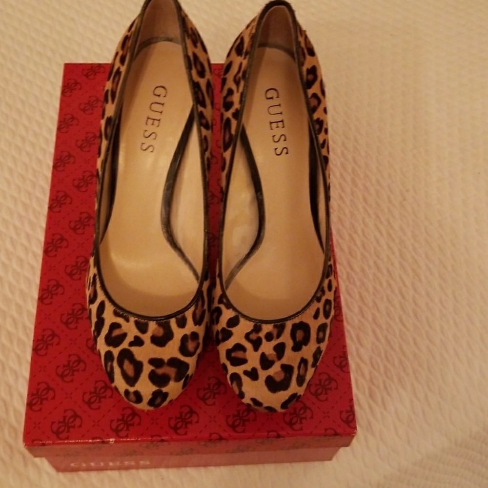 GUESS HEELS
