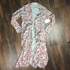 Lularoe Small Floral Sarah