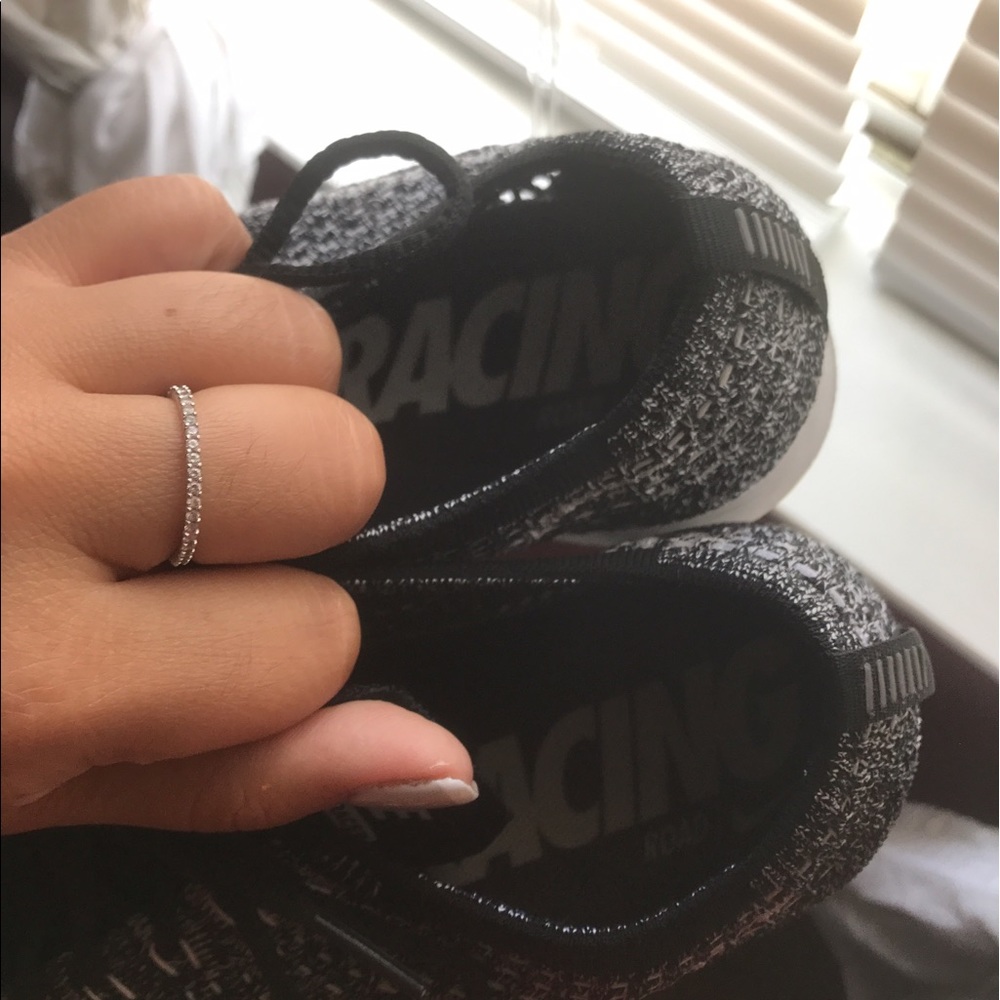 Nike - Picture 3 of 4