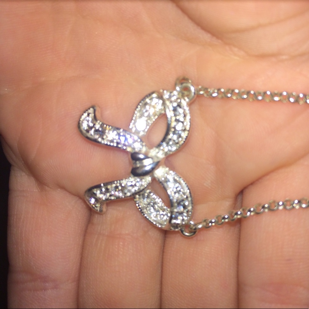 Necklace with bow Pendant