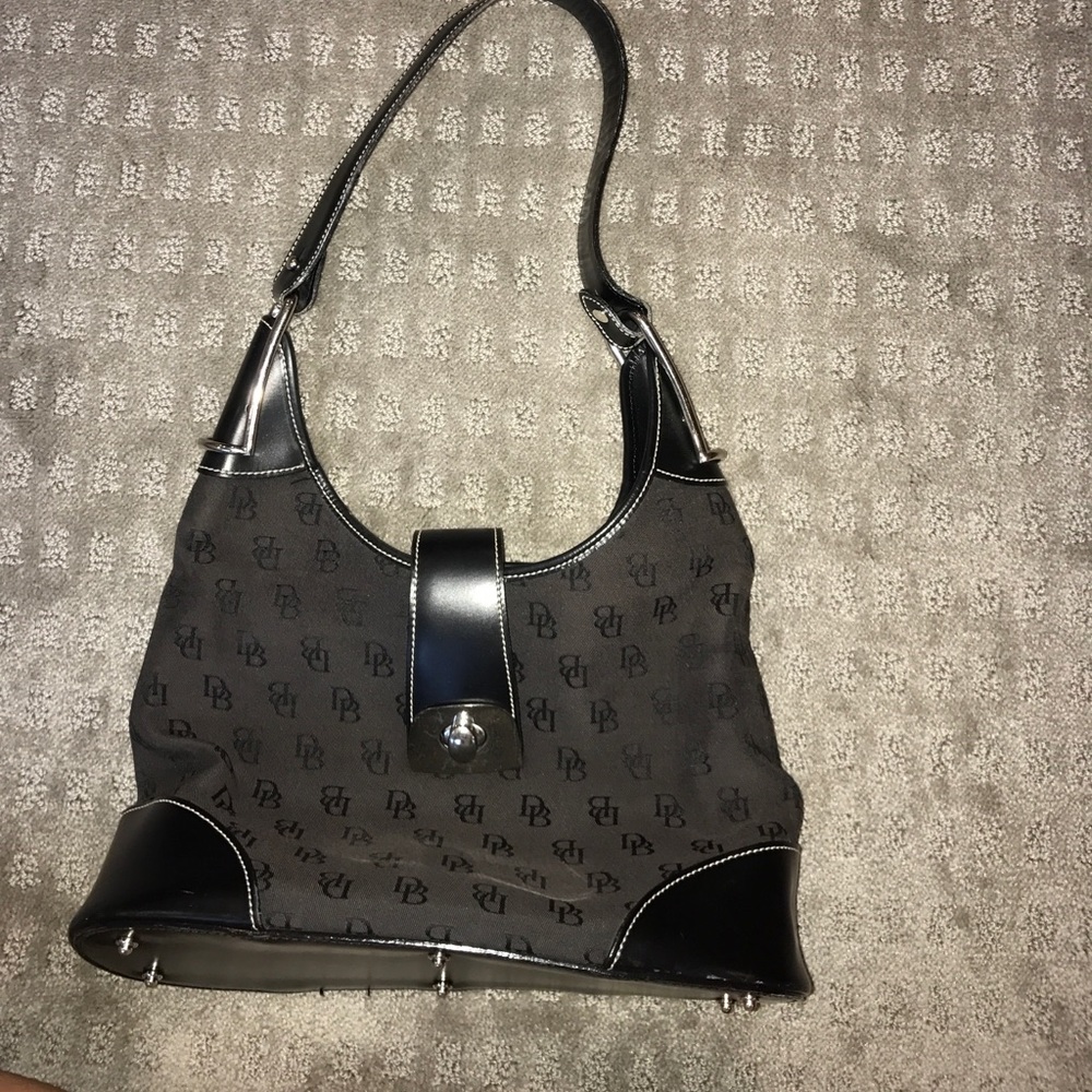 Dooney & Bourke purse