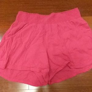 Stretchy, flowy shorts