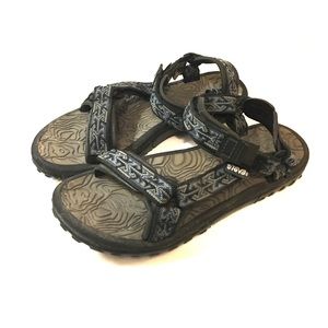 Teva water sandals size 9