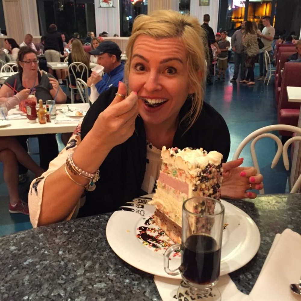 Meet your Posher, Iza