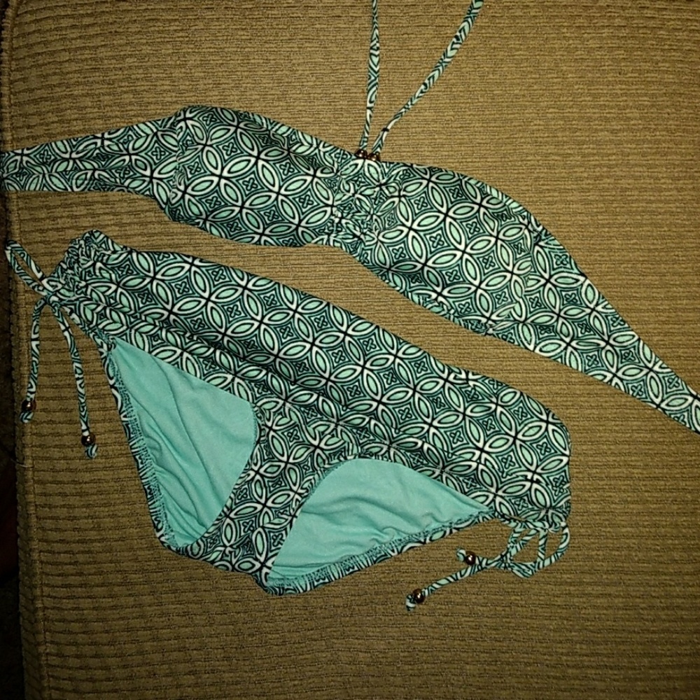 ana bikini