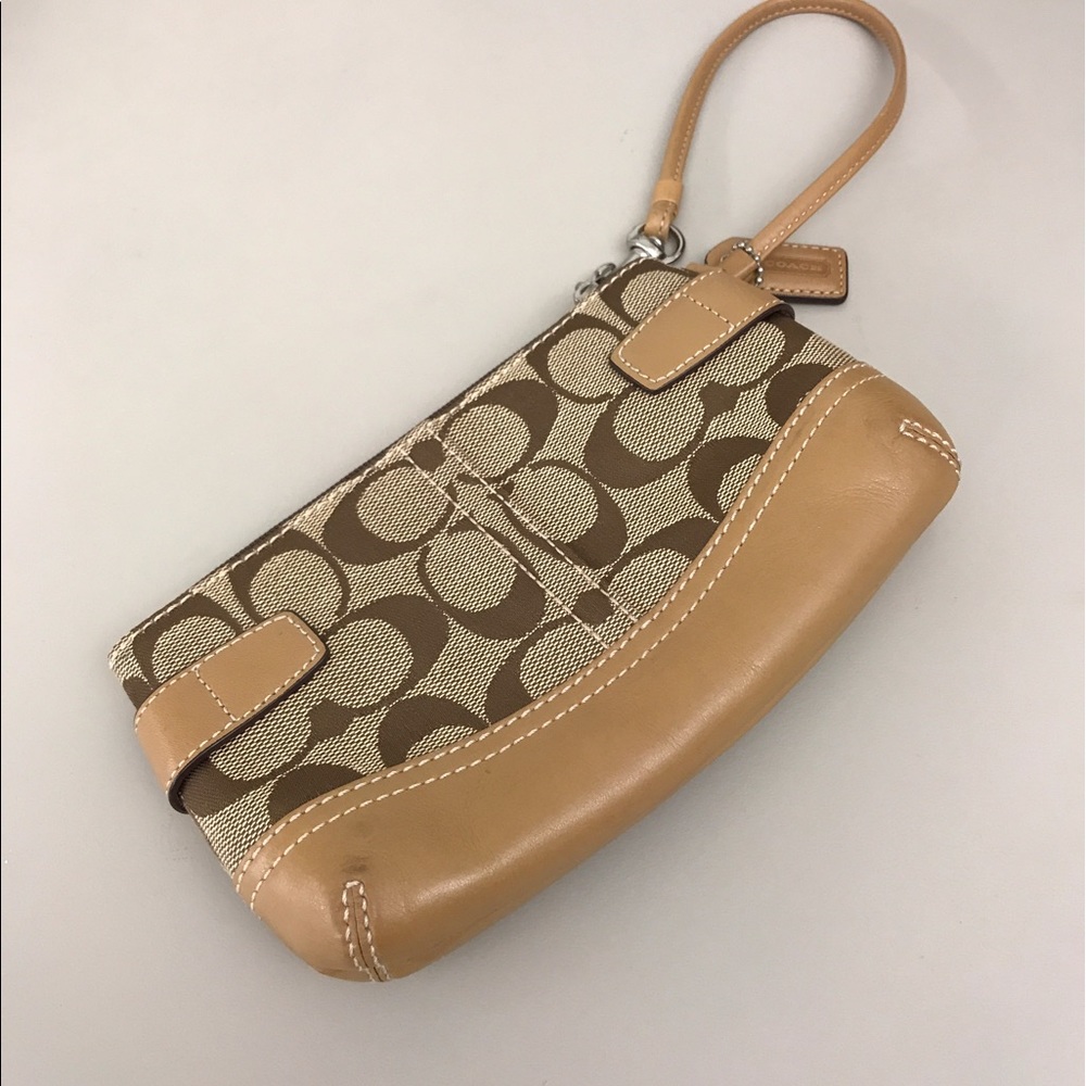 Coach Signature Wristlet - Picture 4 of 6
