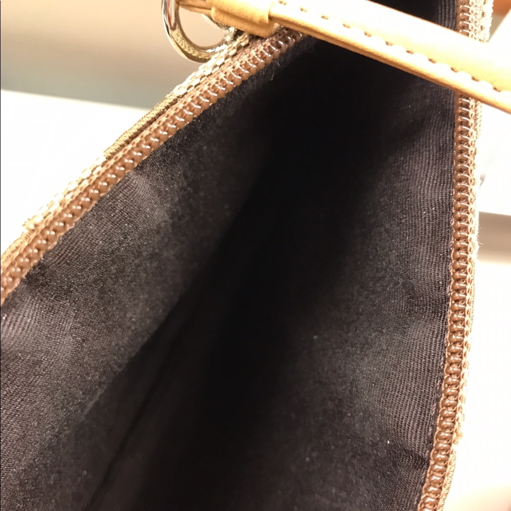Coach Signature Wristlet - Picture 6 of 6