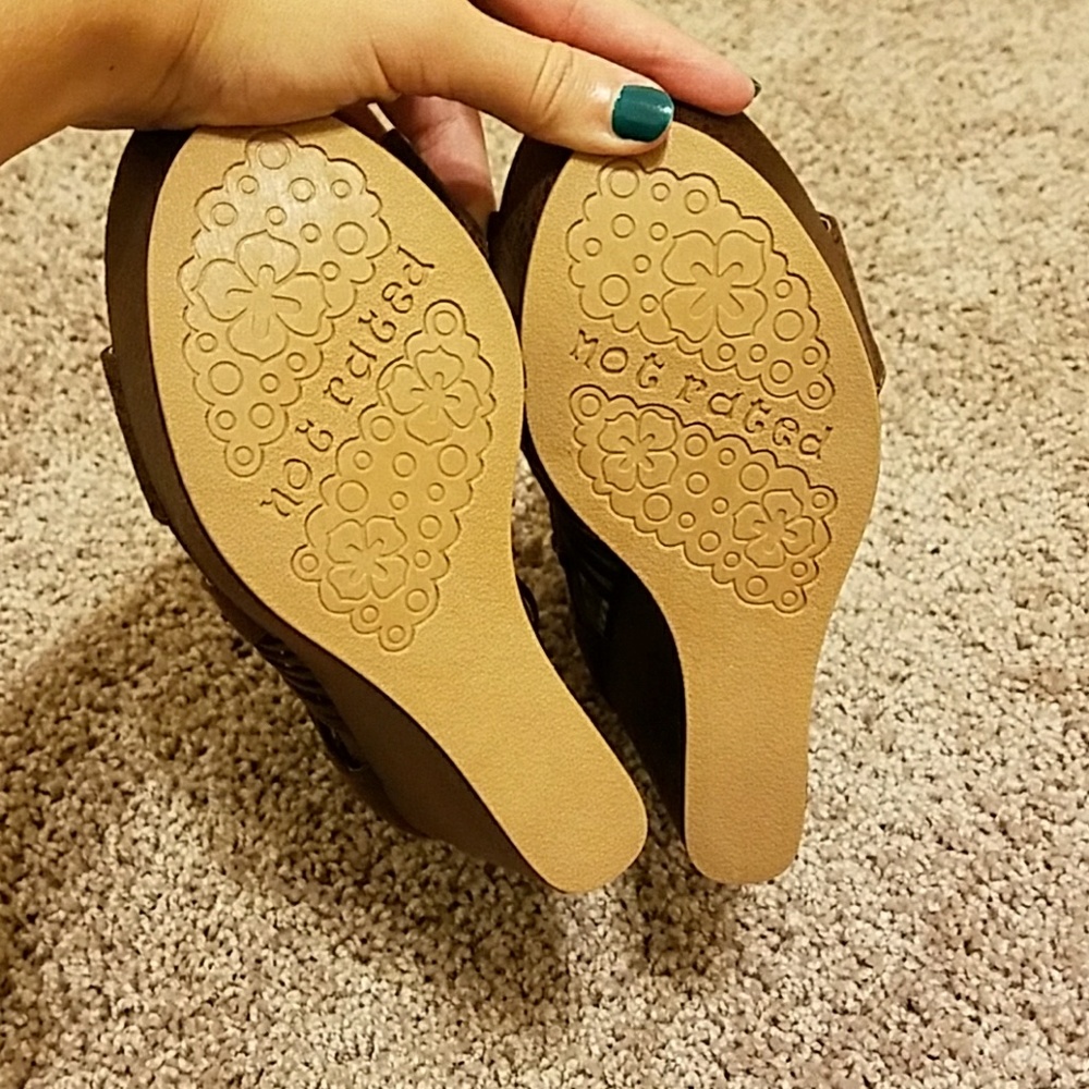 Wedges - Picture 2 of 3