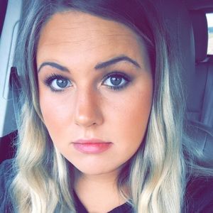 Meet your Posher, Lexie