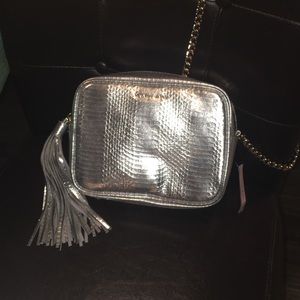 VS CROSSBODY