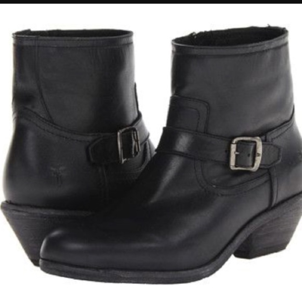 Frye ankle bootie