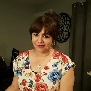 Meet your Posher, Georgina