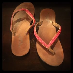 American eagle flip flops