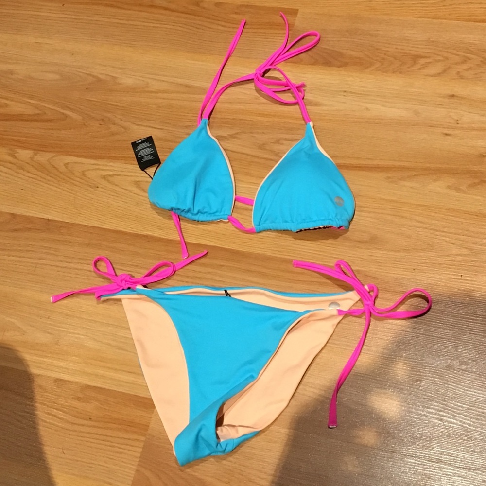 Sole East revisable bathing suit