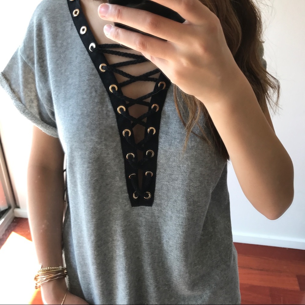 Cozy Grey Criss Cross Top: 1 LEFT in L - Picture 4 of 6
