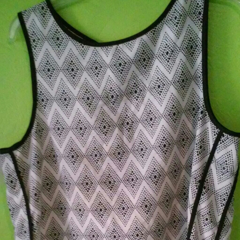 Banana Republic Sleeveless Blouse w/ zipper detail