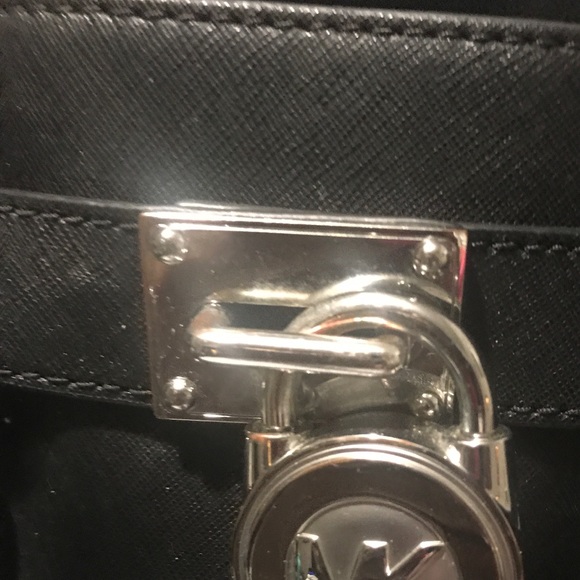 Black Michael Kors Hamilton Bag - Picture 2 of 8