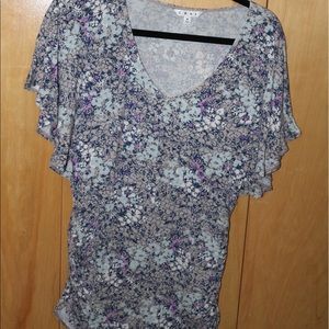 CAbi Medium Fitted Floral Blouse