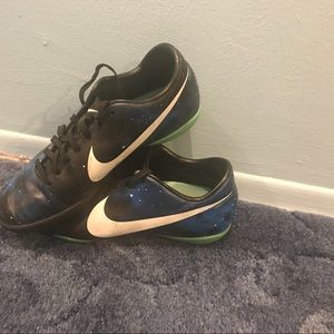 Nike indoor soccer shoes