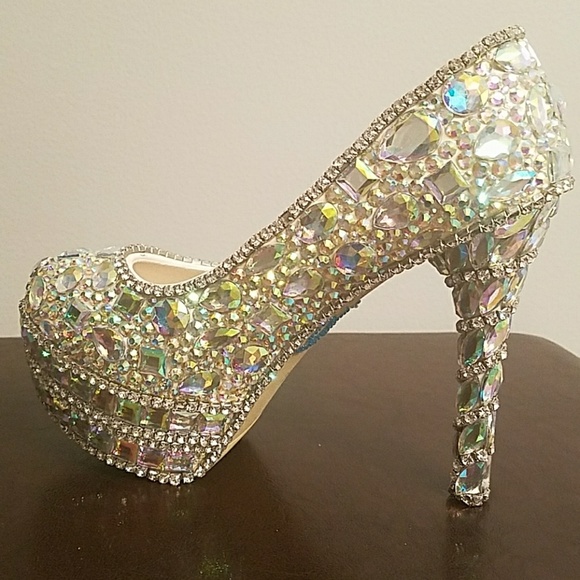 GLAMOROUS HEELS - Picture 6 of 6