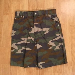 NEVER WORN Stylist Camouflage Shorts