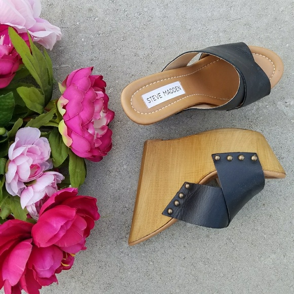 Steve Madden Shoes - Steve Madden studded platform heels. Banddy