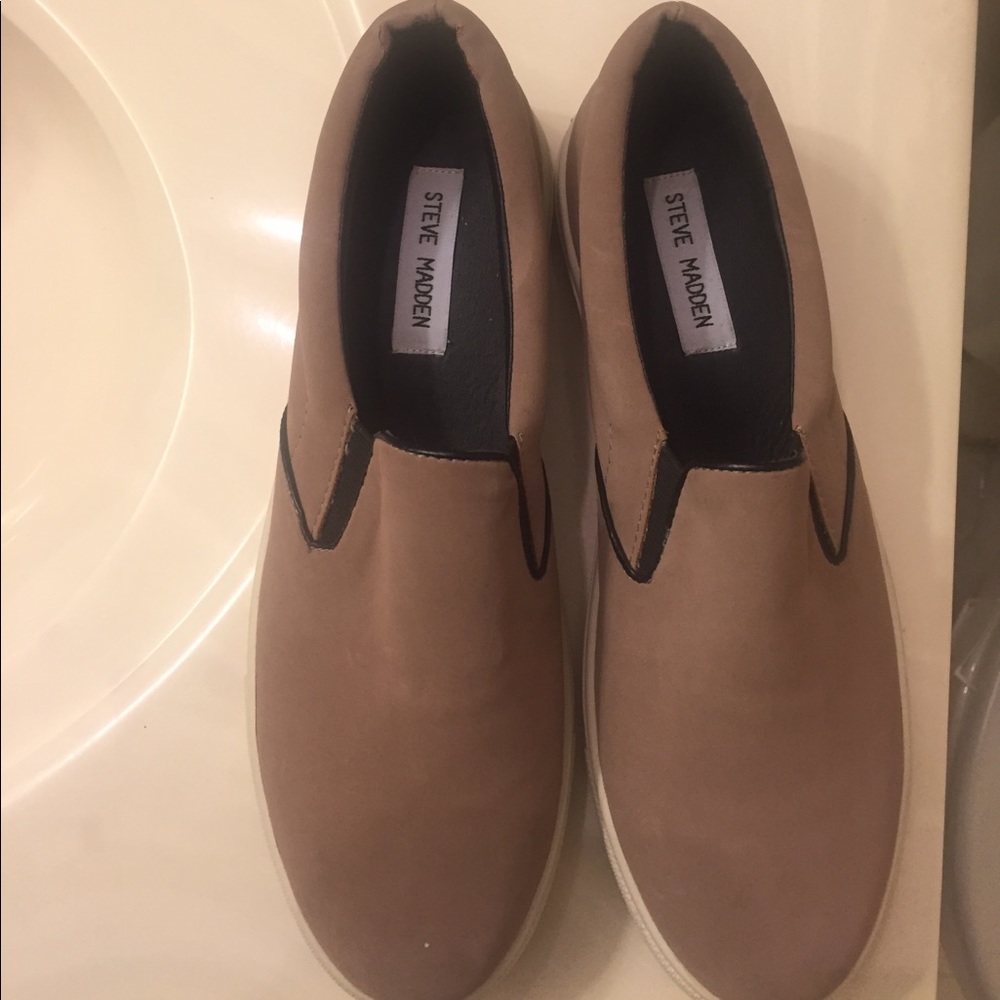 Steve Madden Sneakers