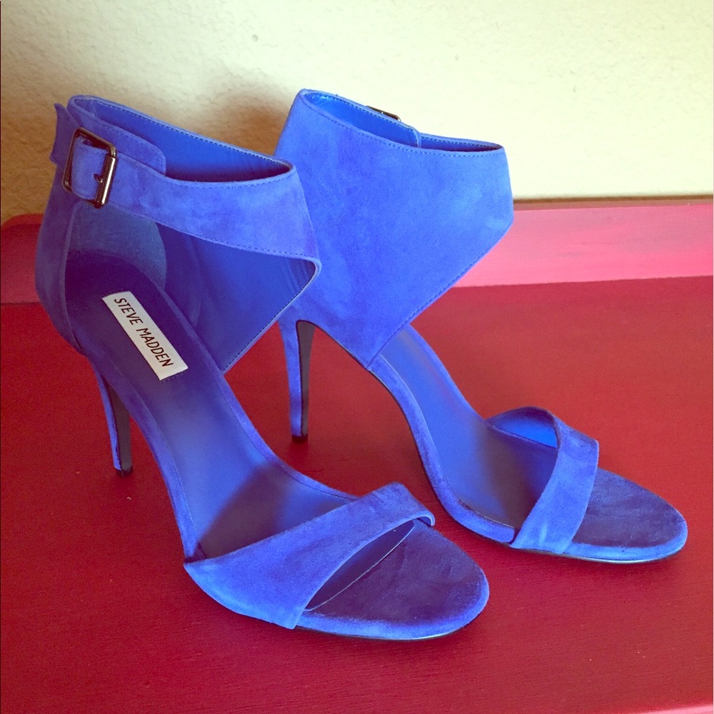 Blue Faux Suede vibrant Blue Size 10 Steve Madded