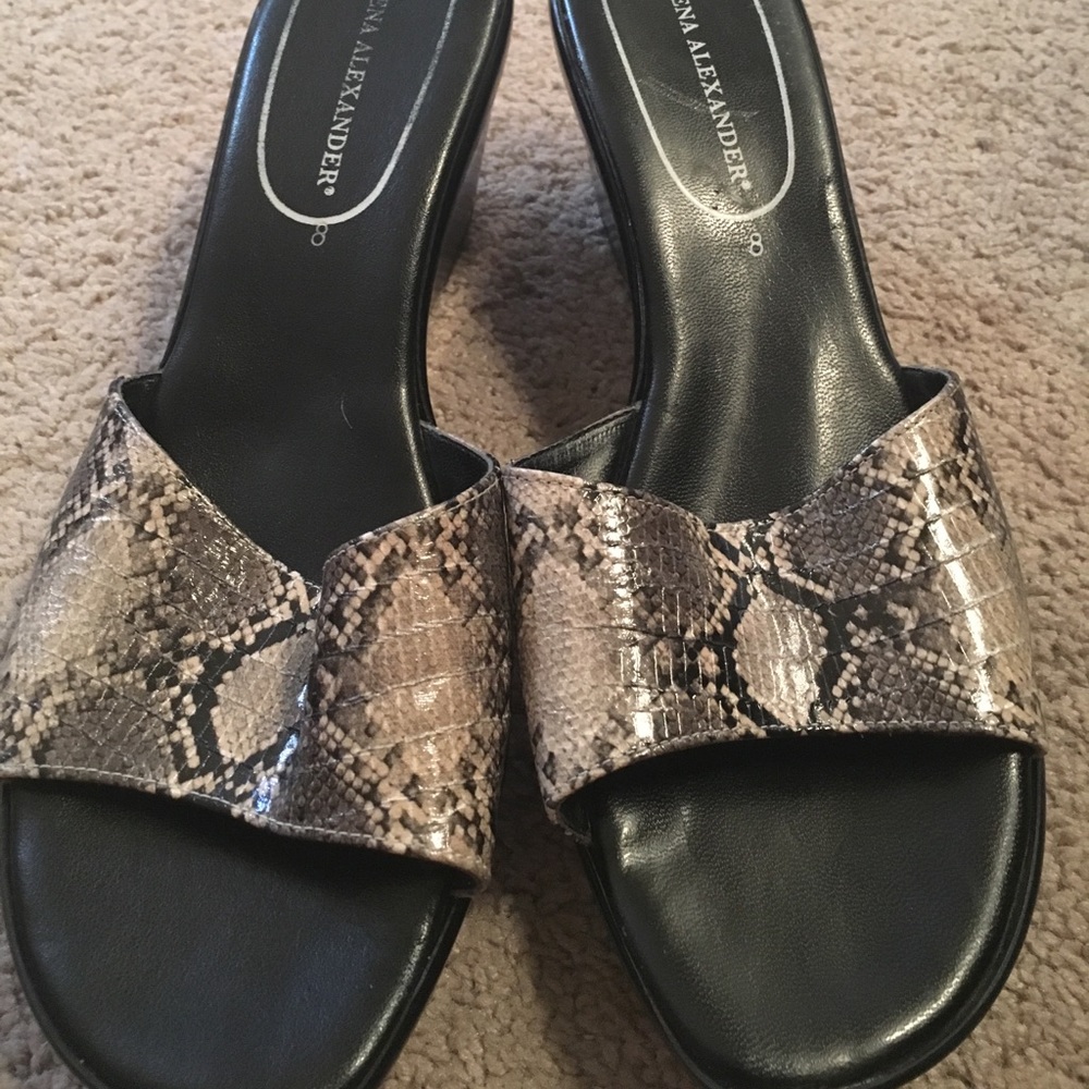 Athena Alexander wedges