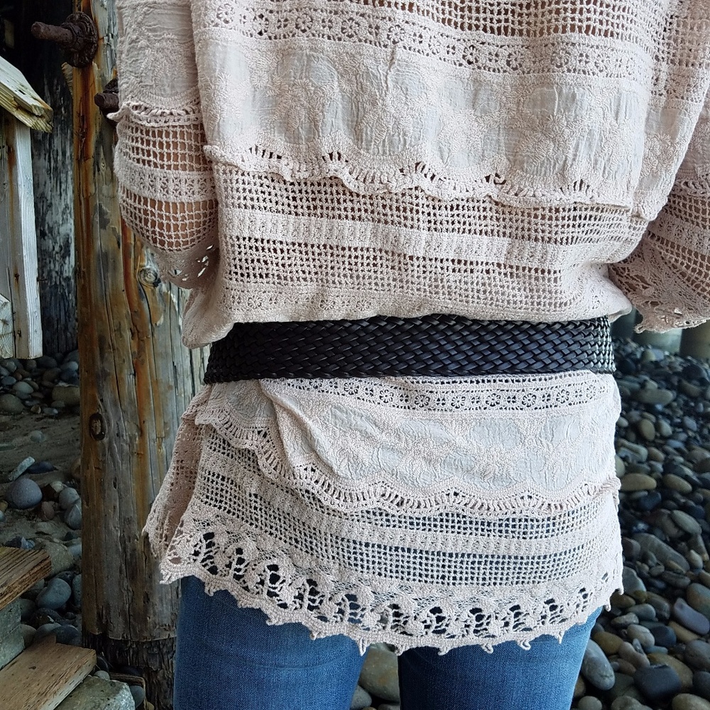 Tunic - Picture 2 of 7
