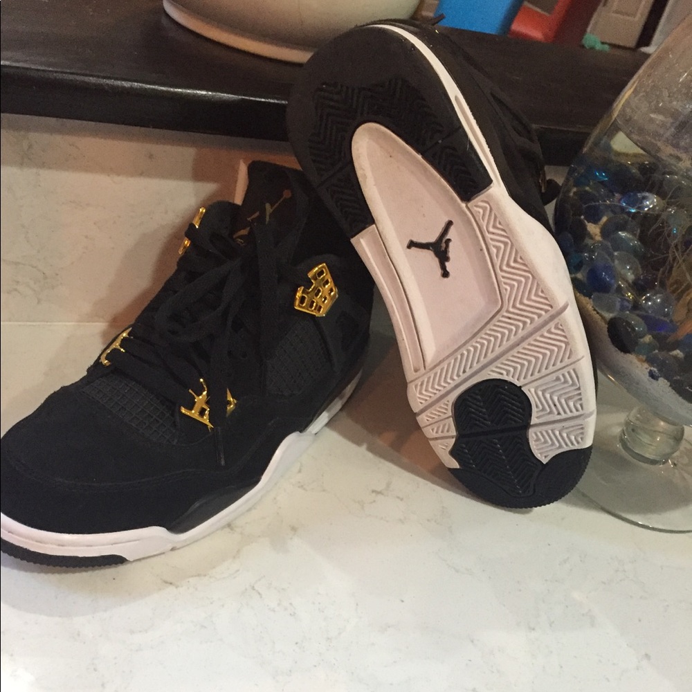 Air Jordan Retros IV Royalty