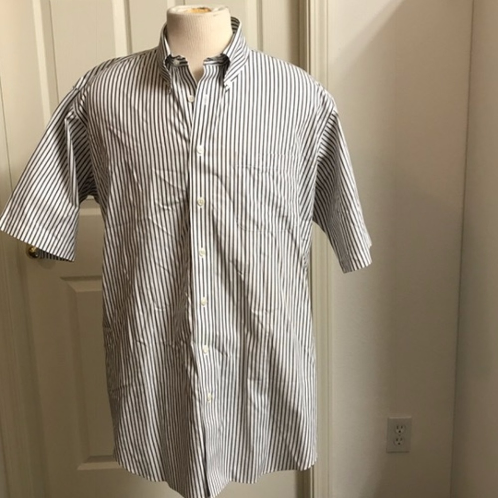 Mens Paul Fredrick button down short sleeve shirt