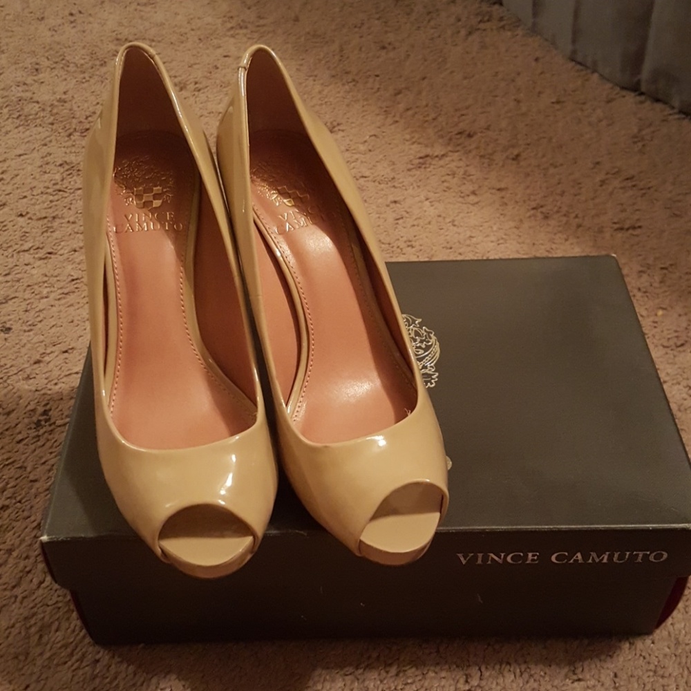 tan heels