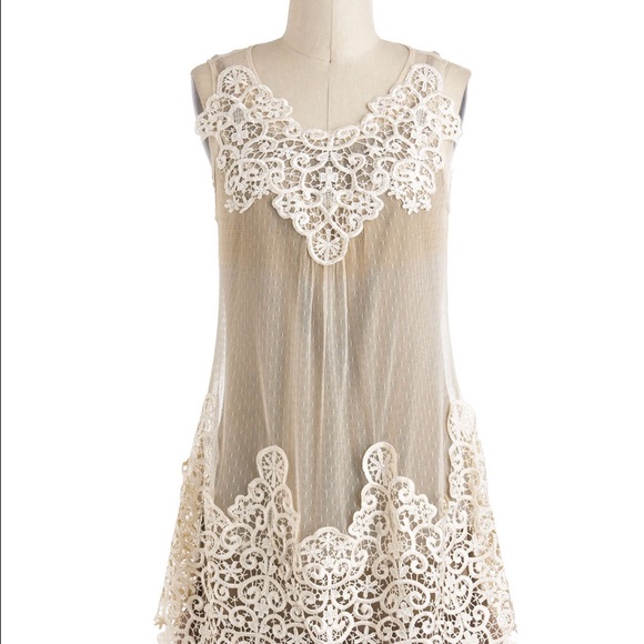 Modcloth vintage inspired lace dress - Picture 2 of 5