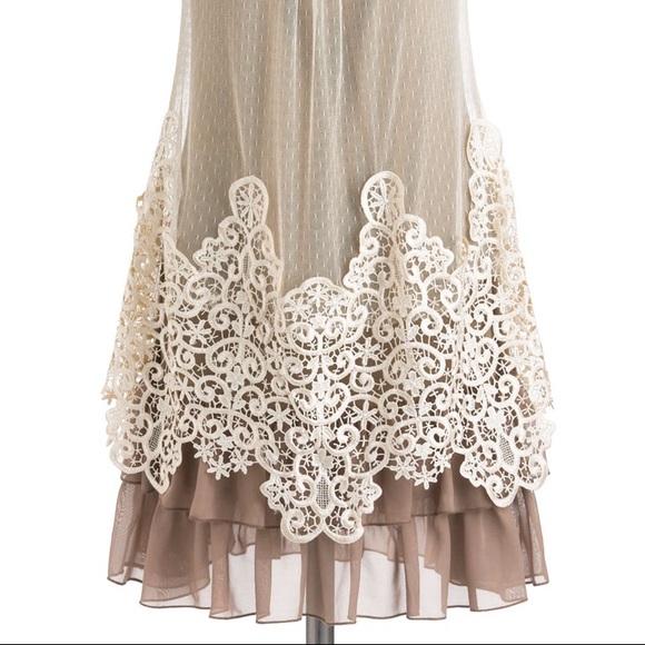 Modcloth vintage inspired lace dress - Picture 3 of 5