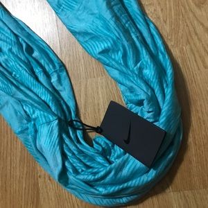 BRAND NEW NIKE INFINITY SCARF TIFFANY BLUE COLOR